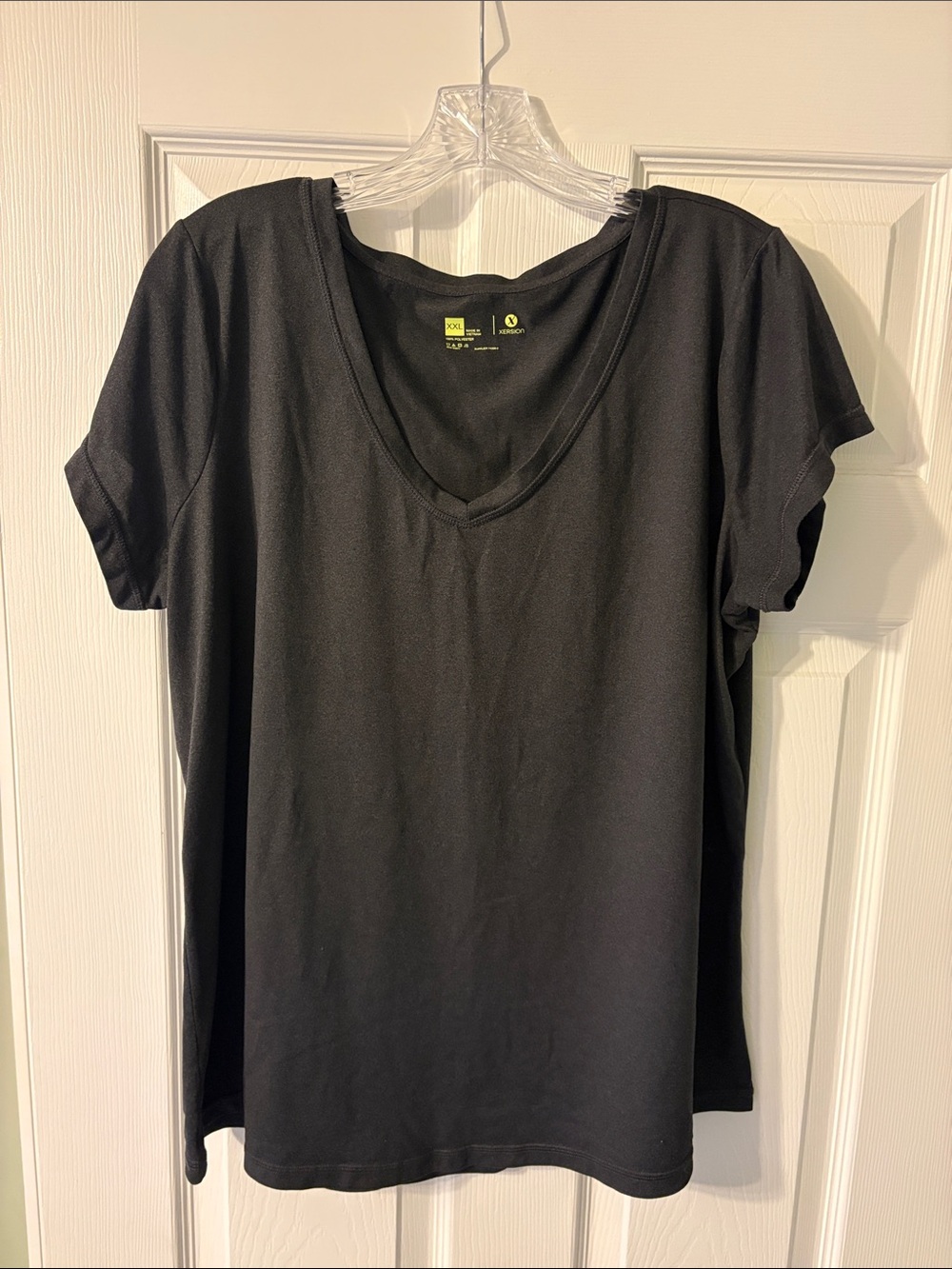 Xersion Black V-Neck Short Sleeve Tee